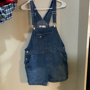 No boundaries large overalls